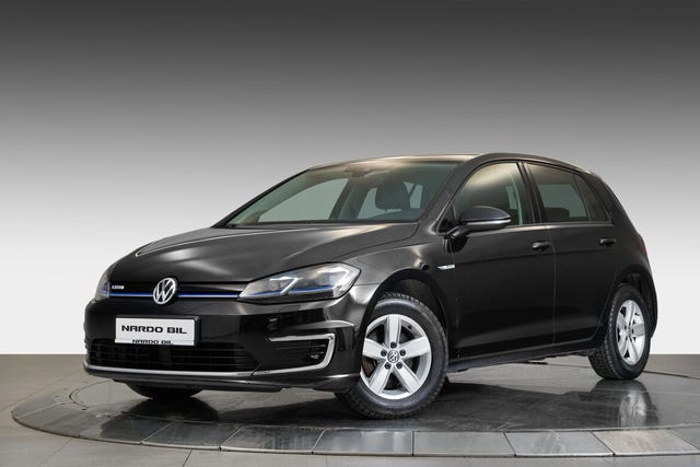 WVWZZZAUZJW901166 2018 VOLKSWAGEN GOLF-3