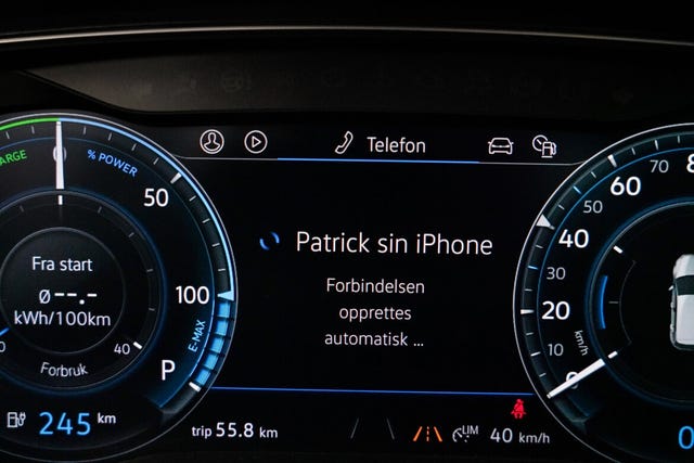 2018 VOLKSWAGEN GOLF - 32