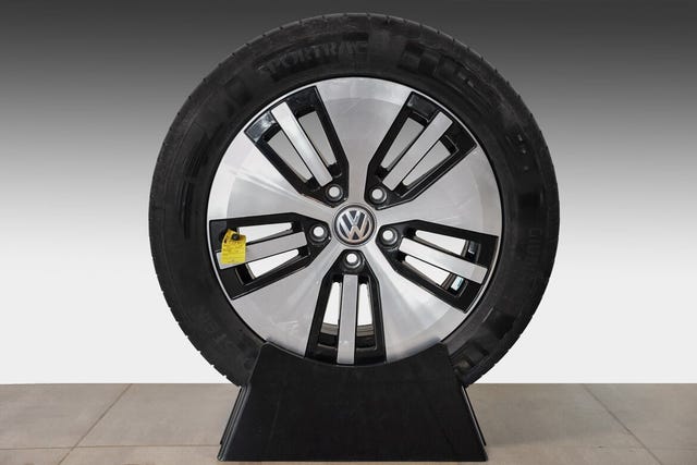 2018 VOLKSWAGEN GOLF - 51