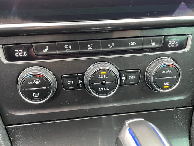 2018 VOLKSWAGEN GOLF - 17