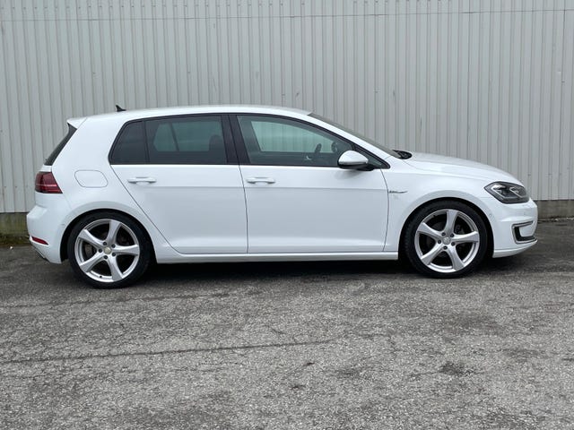 WVWZZZAUZJ8902654 2018 VOLKSWAGEN GOLF-5