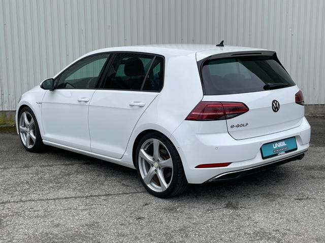 WVWZZZAUZJ8902654 2018 VOLKSWAGEN GOLF-3