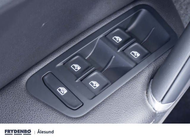 2019 VOLKSWAGEN GOLF - 24