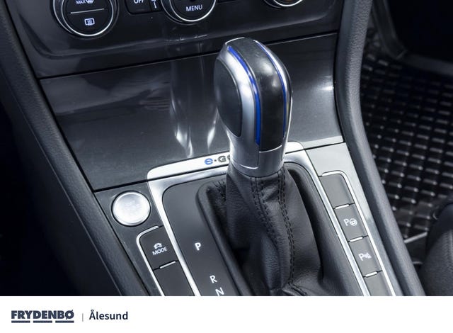2019 VOLKSWAGEN GOLF - 23