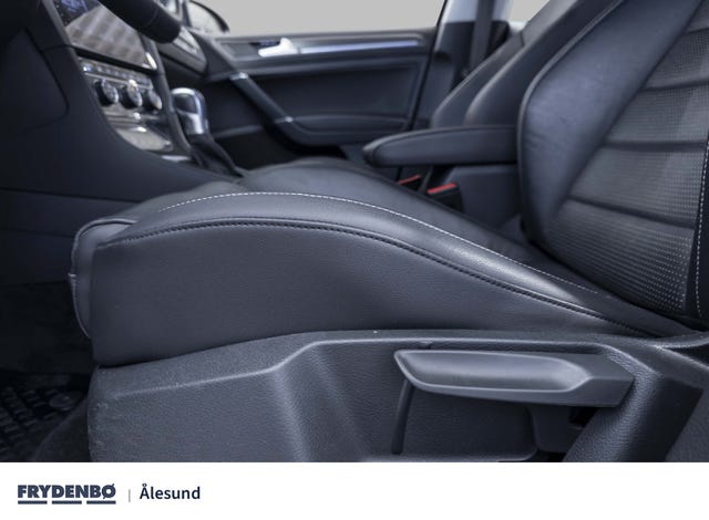 2019 VOLKSWAGEN GOLF - 25