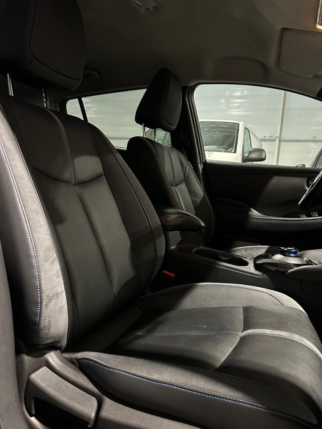 2022 NISSAN LEAF - 16