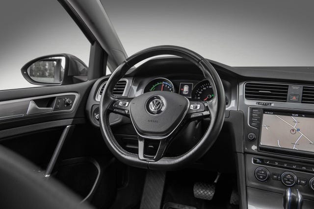 2015 VOLKSWAGEN GOLF - 14