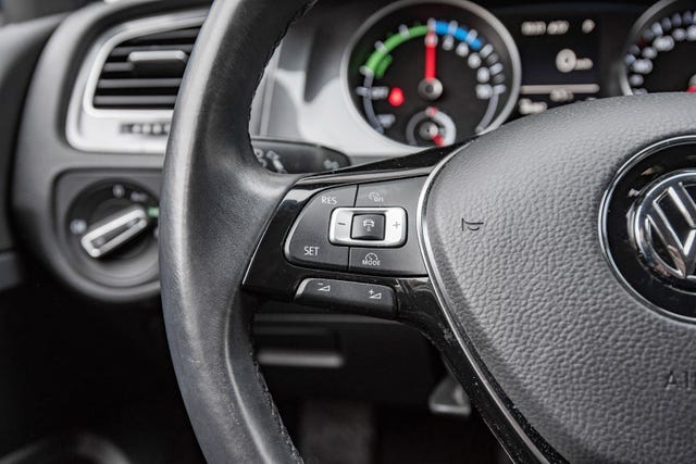 2015 VOLKSWAGEN GOLF - 12