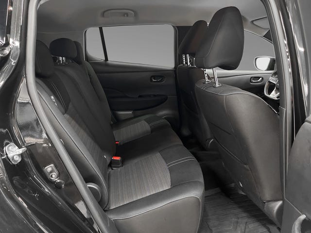 2020 NISSAN LEAF - 23