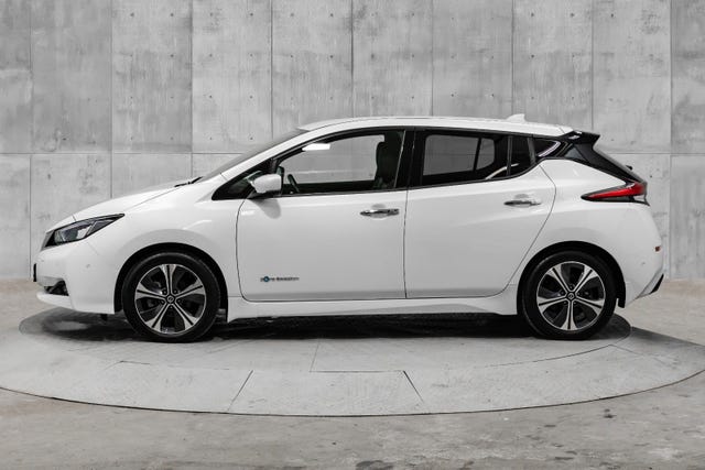 2020 NISSAN LEAF - 9