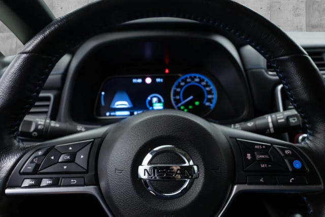 2020 NISSAN LEAF - 18