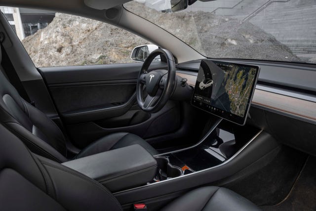 2019 TESLA MODEL 3 - 22