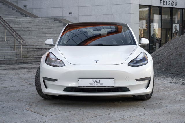 5YJ3E7EB3KF343391 2019 TESLA MODEL 3-4