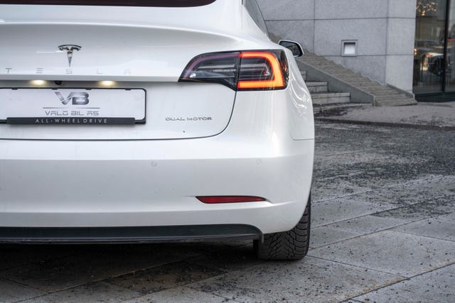 2019 TESLA MODEL 3 - 10