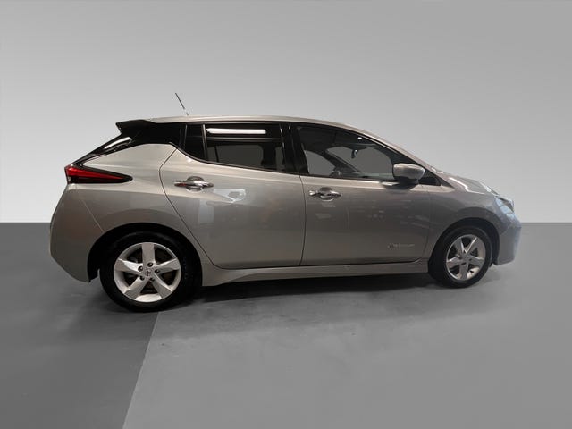 2020 NISSAN LEAF - 12