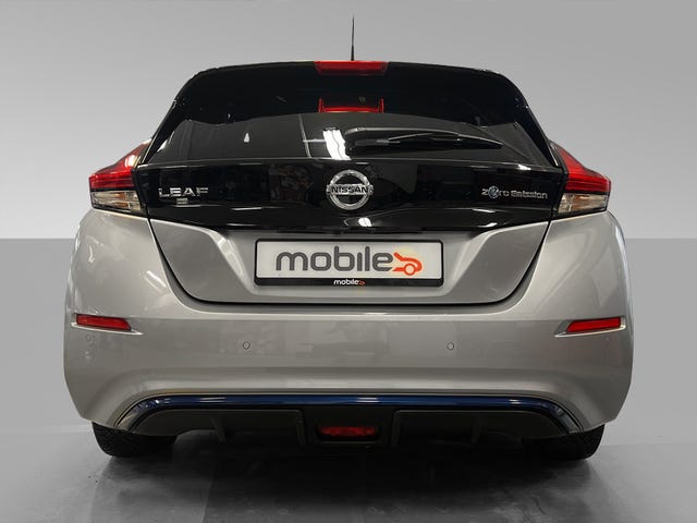 2020 NISSAN LEAF - 9
