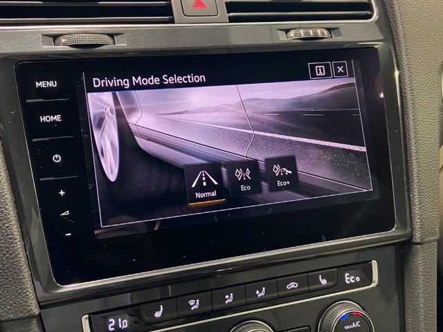 2019 VOLKSWAGEN GOLF - 20