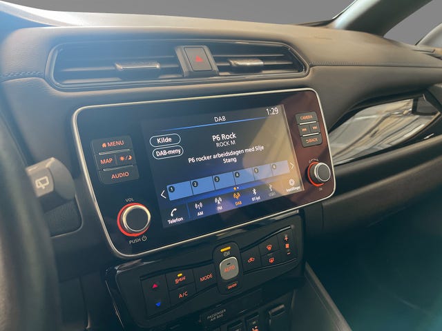 2021 NISSAN LEAF - 20