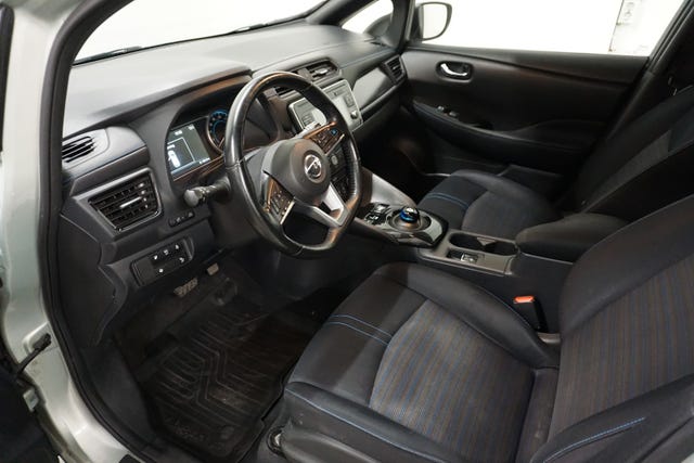 2018 NISSAN LEAF - 11