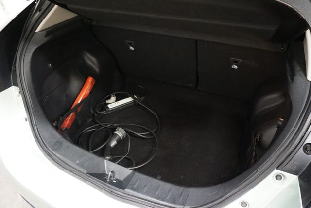 SJNFAAZE1U0008585 2018 NISSAN LEAF-3