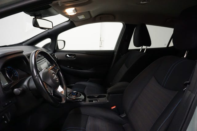 2018 NISSAN LEAF - 10