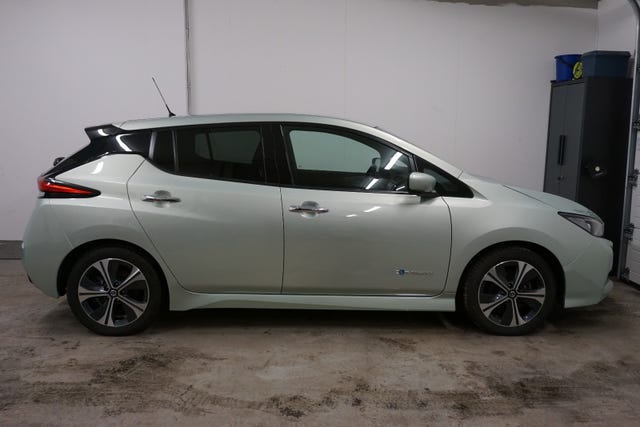 SJNFAAZE1U0008585 2018 NISSAN LEAF-1