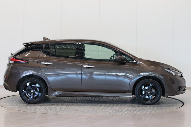 2021 NISSAN LEAF - 7