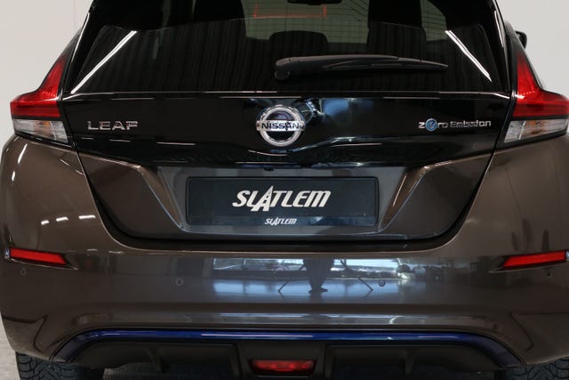 2021 NISSAN LEAF - 11