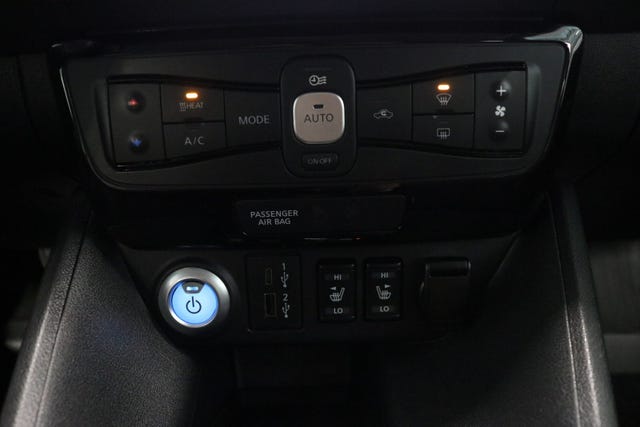 2021 NISSAN LEAF - 40