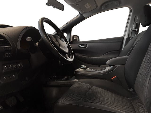 2018 NISSAN LEAF - 14