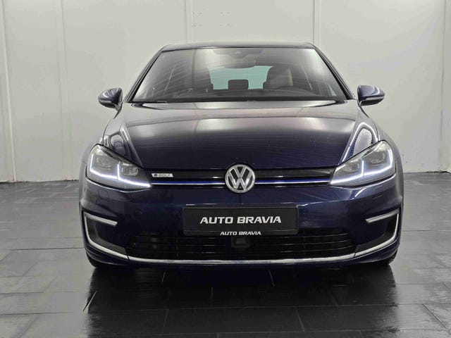 WVWZZZAUZJW907060 2018 VOLKSWAGEN GOLF-1