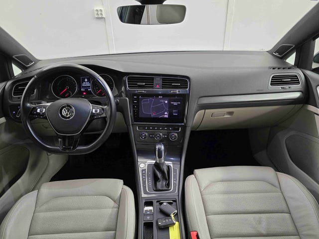 2018 VOLKSWAGEN GOLF - 16