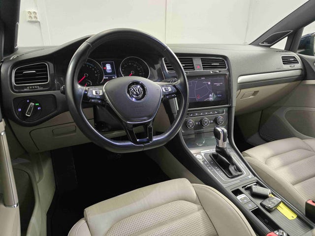 2018 VOLKSWAGEN GOLF - 17
