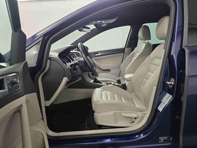 2018 VOLKSWAGEN GOLF - 12