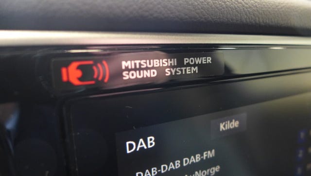 2020 MITSUBISHI OUTLANDER - 23