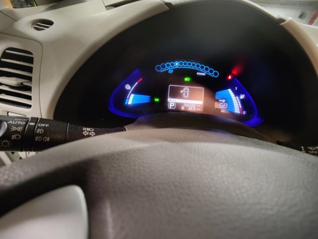 2012 NISSAN LEAF - 7