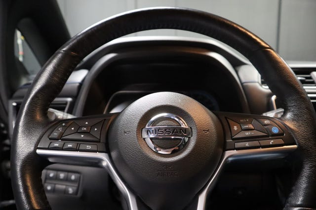2018 NISSAN LEAF - 12