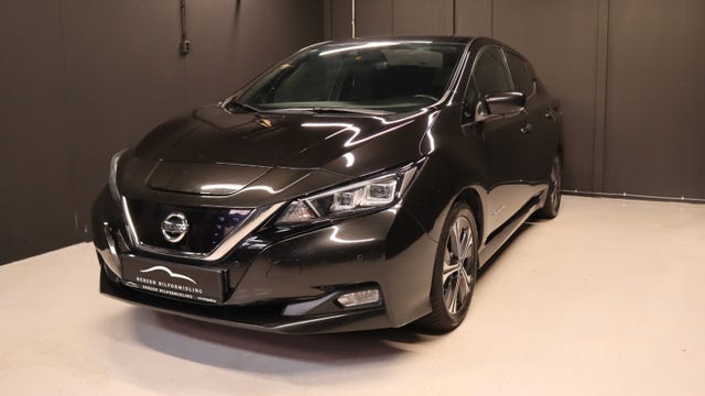 SJNFAAZE1U0015843 2018 NISSAN LEAF-2