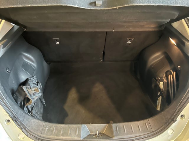 2018 NISSAN LEAF - 38