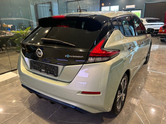 2018 NISSAN LEAF - 7