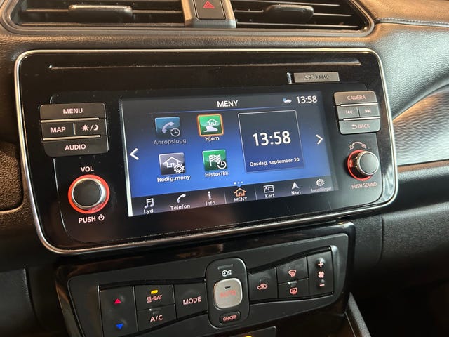 2018 NISSAN LEAF - 21