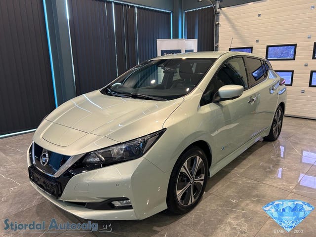 SJNFAAZE1U0017281 2018 NISSAN LEAF-0