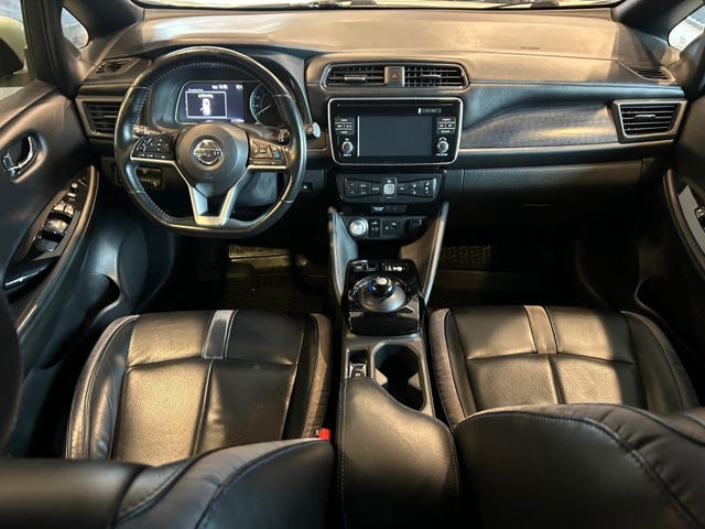 2018 NISSAN LEAF - 14