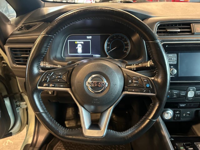 2018 NISSAN LEAF - 15
