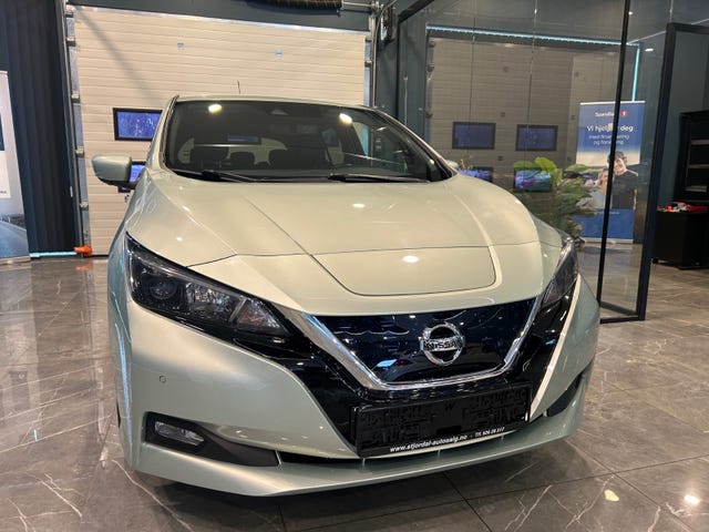 SJNFAAZE1U0017281 2018 NISSAN LEAF-2