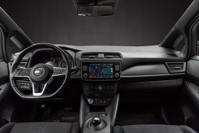 2021 NISSAN LEAF - 10