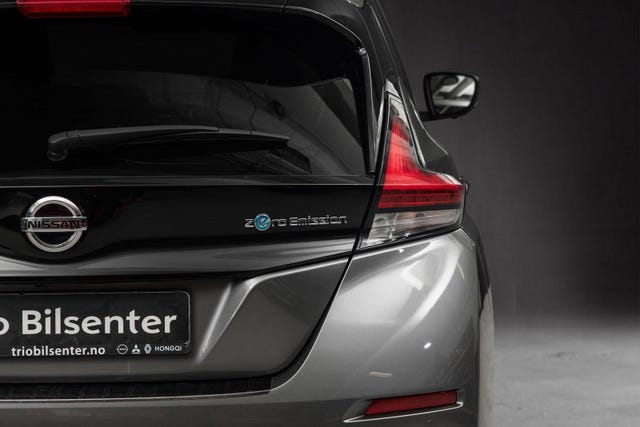 2021 NISSAN LEAF - 7