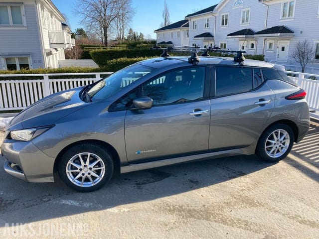 SJNFAAZE1U0028616 2018 NISSAN LEAF-1