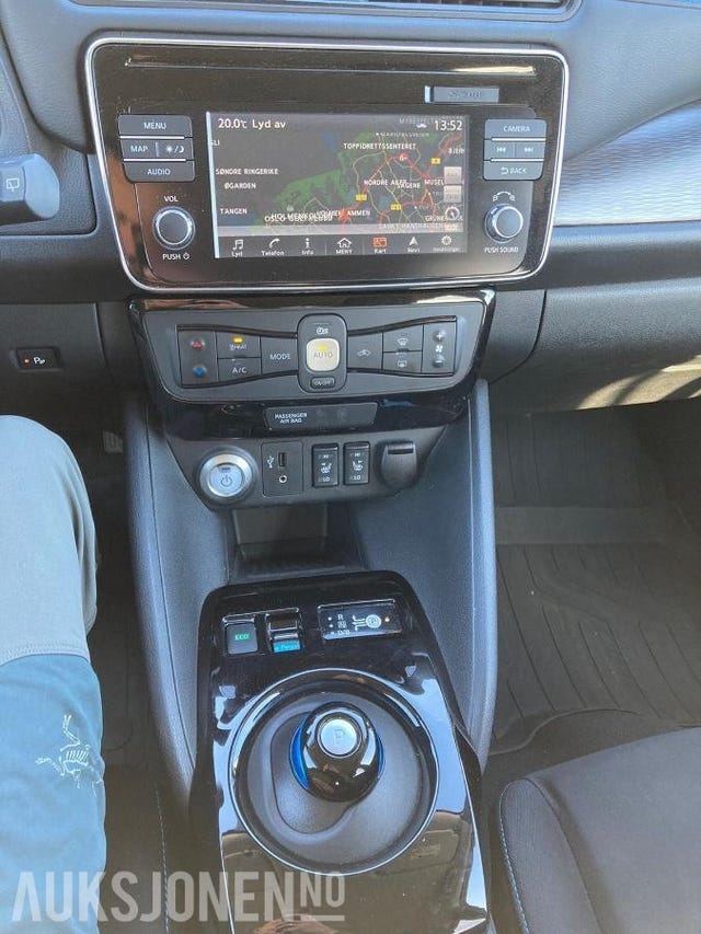 2018 NISSAN LEAF - 7