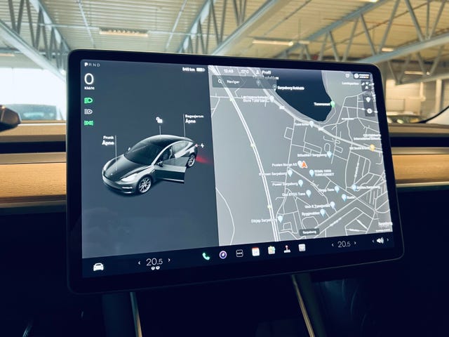 2019 TESLA MODEL 3 - 10